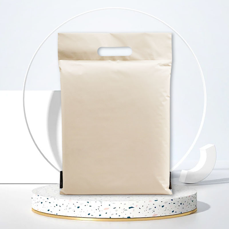 Destructive Glue Biodegradable Polythene Courier Bags Resistance To Tear