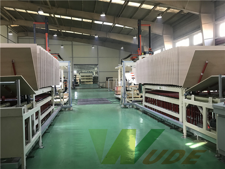 Flooring MDF PB Board Low Pressure Laminate Machine / Melamine Laminating Machine