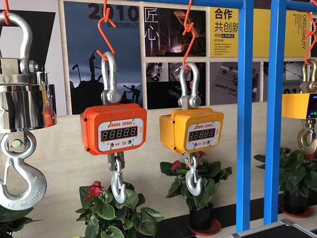 Remote Control Electric Digital Hanging Crane Scale 1 Ton 2 Ton 3 Ton 5 Ton