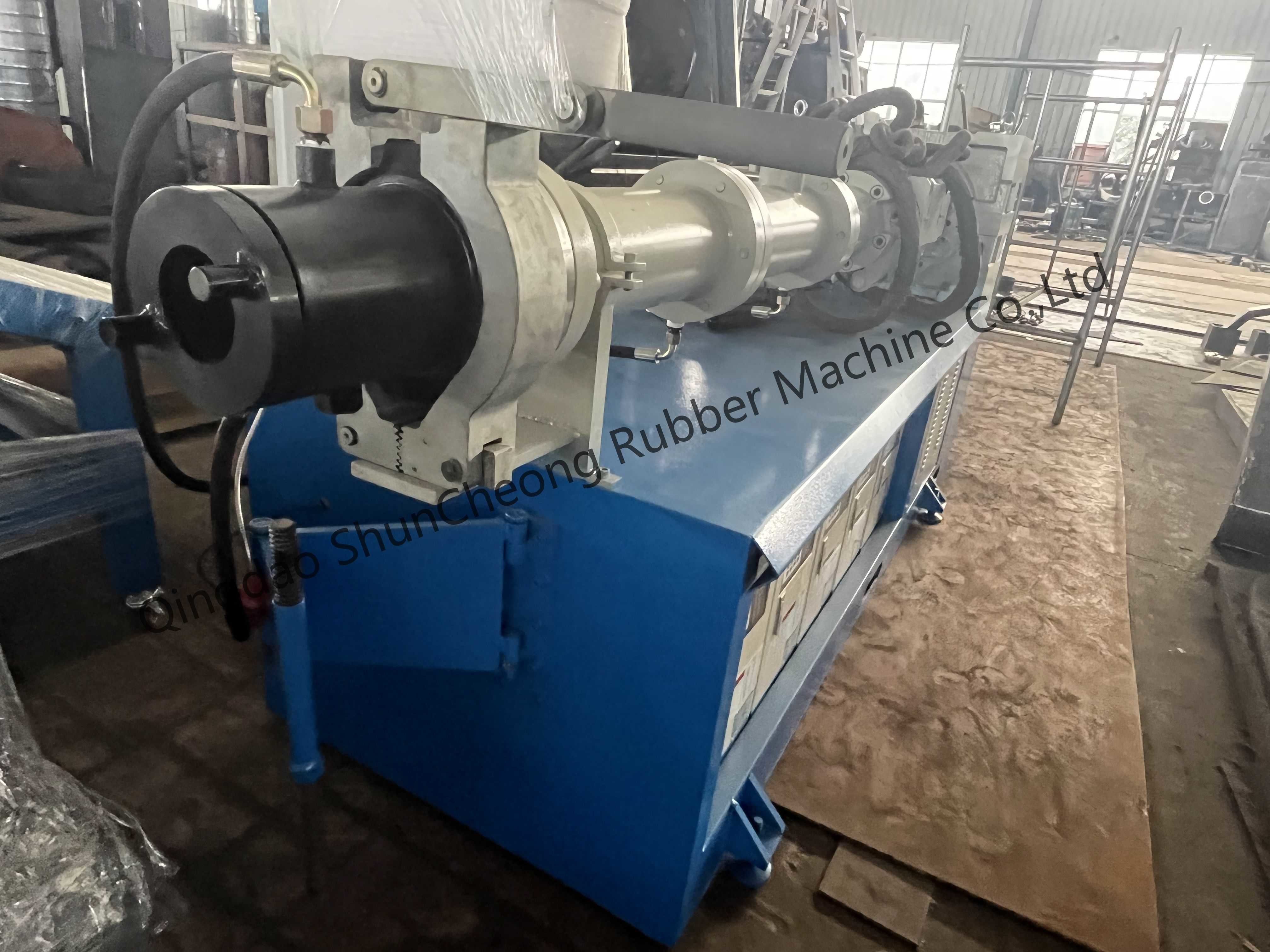 Force Feeding Single Screw Rubber Extruder Machine With Strainer