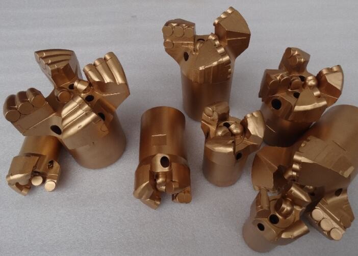 High Hardness Water Well Drill Bits 3 Blades Steel Body Abrasion Resistance