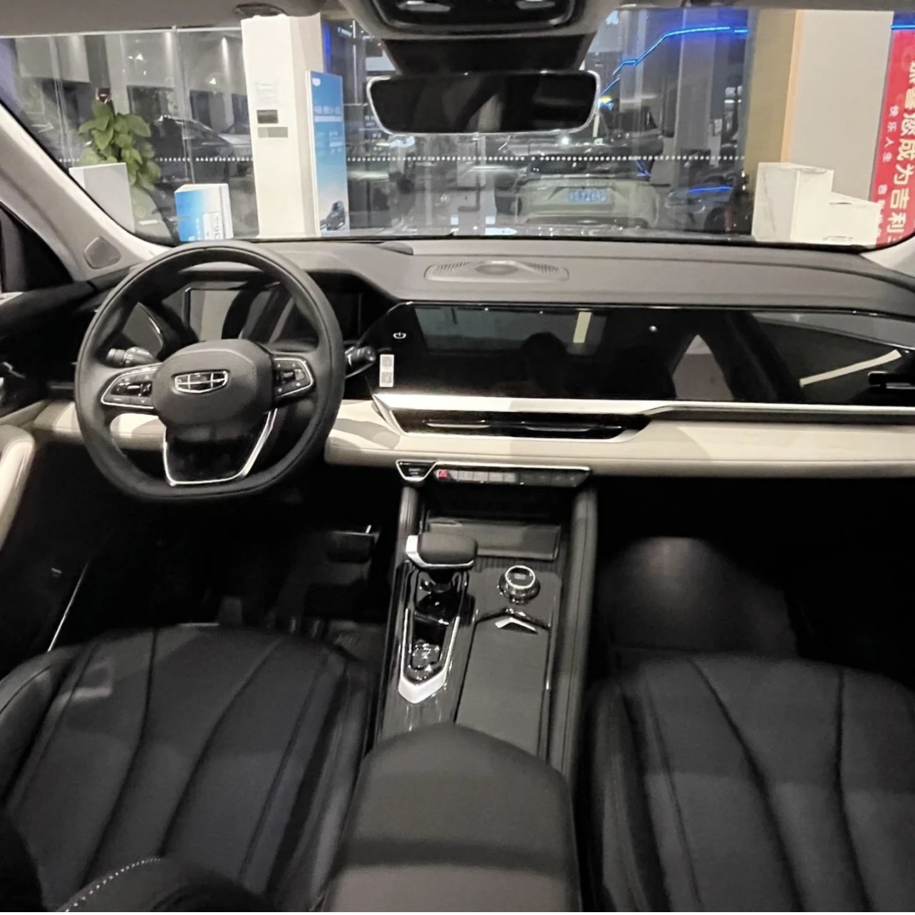 Geely Monjaro 2023 Used Cars Left Steering Multi-function Wheel Hybrid Electric SUV