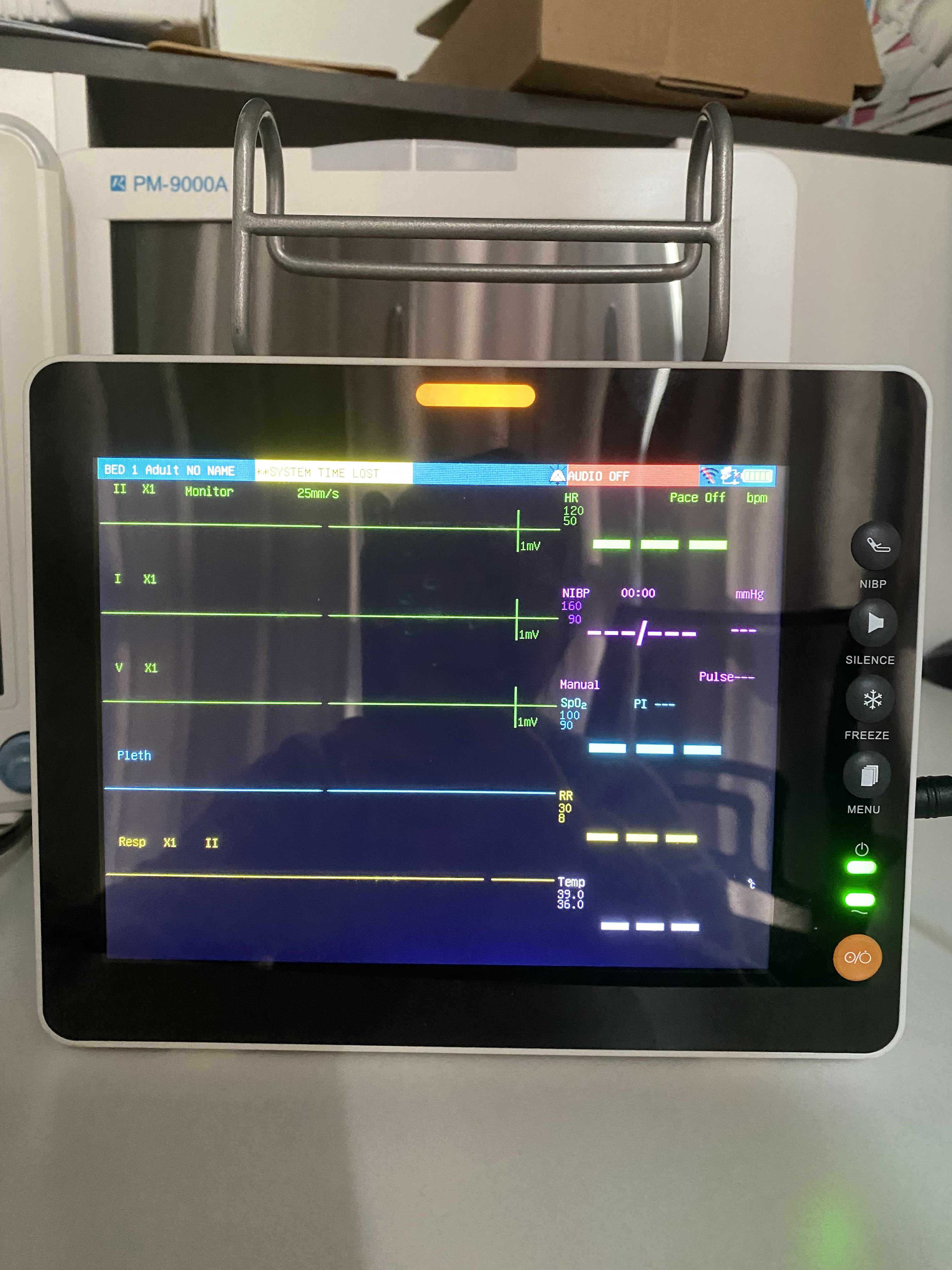 First Aid Patient Monitor For Emergency 8 Inch TFT Screen