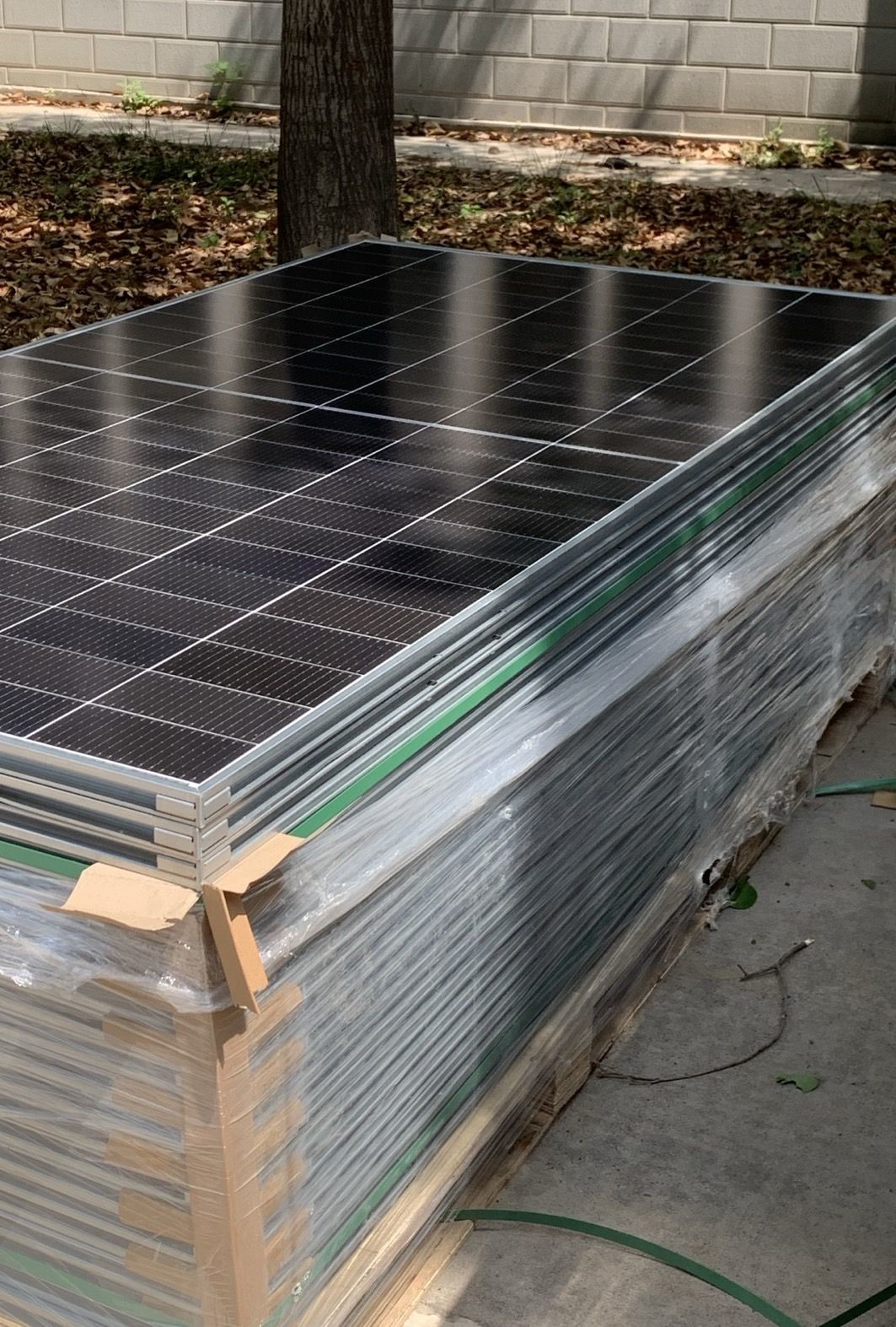 Strong Universal Customized Solar Panel Steel Frame with Load Capacity and Longevity