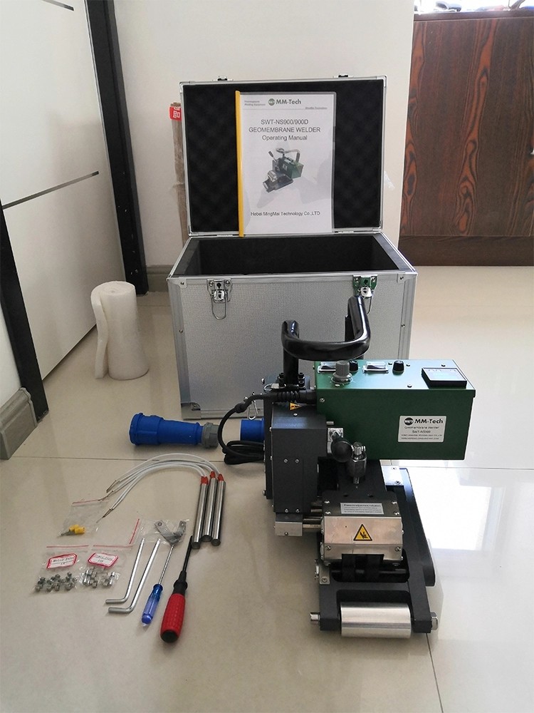 800W 220V Geomembrane Wedge Welder For Roff Construction