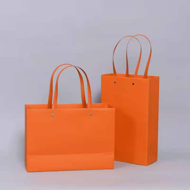 Customized Logo Black Luxury Shopping Gift Paper Bag With Handle with Flexo Printing