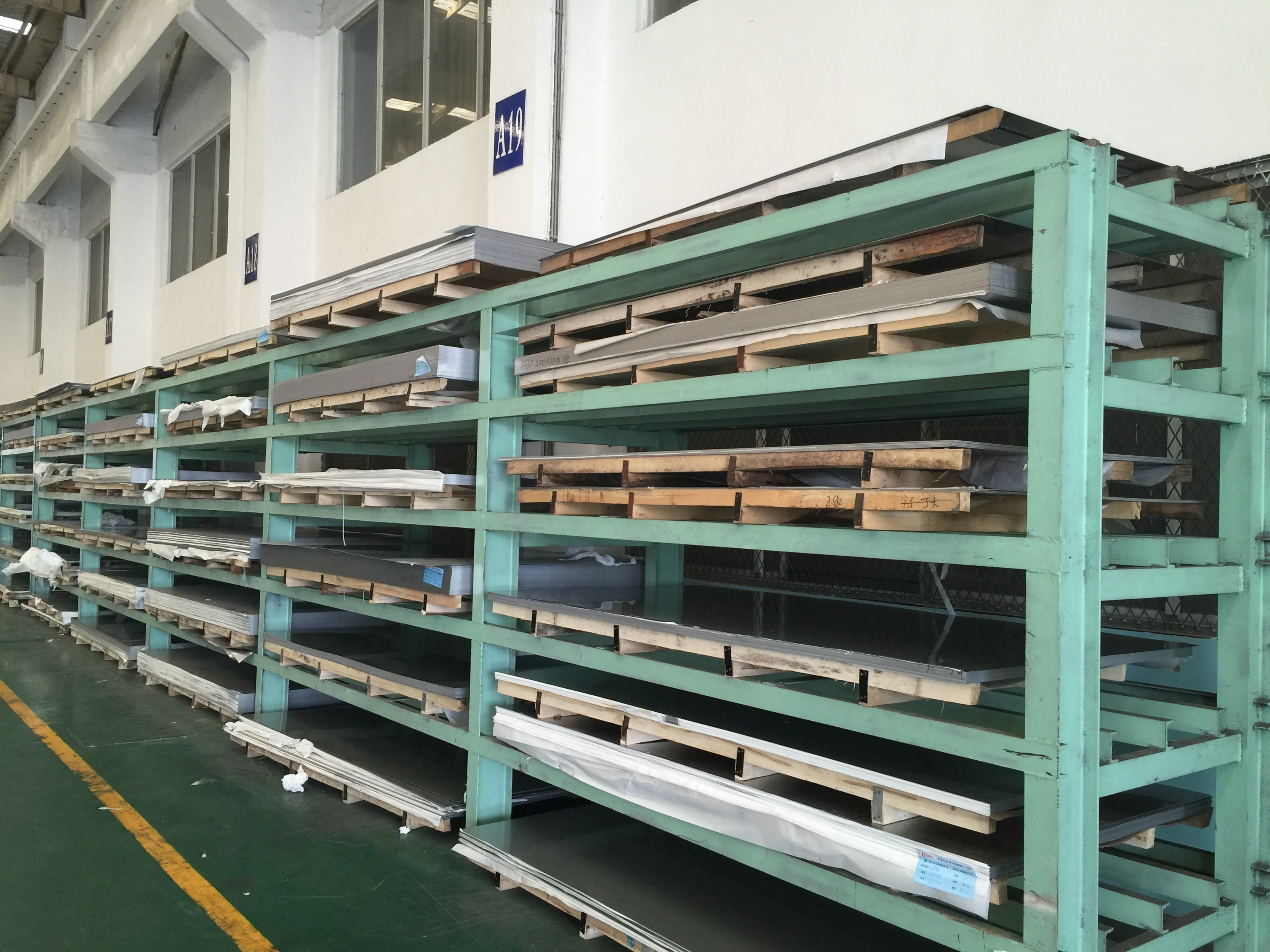ASTM A240 DIN1.4362 S32304 Duplex Stainless Steel Plate Hot Rolled Sheet 6-50mm