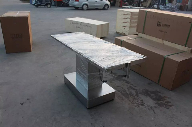 Stainless Steel animal grooming table , veterinary operating table Top 0 - 45 Angle