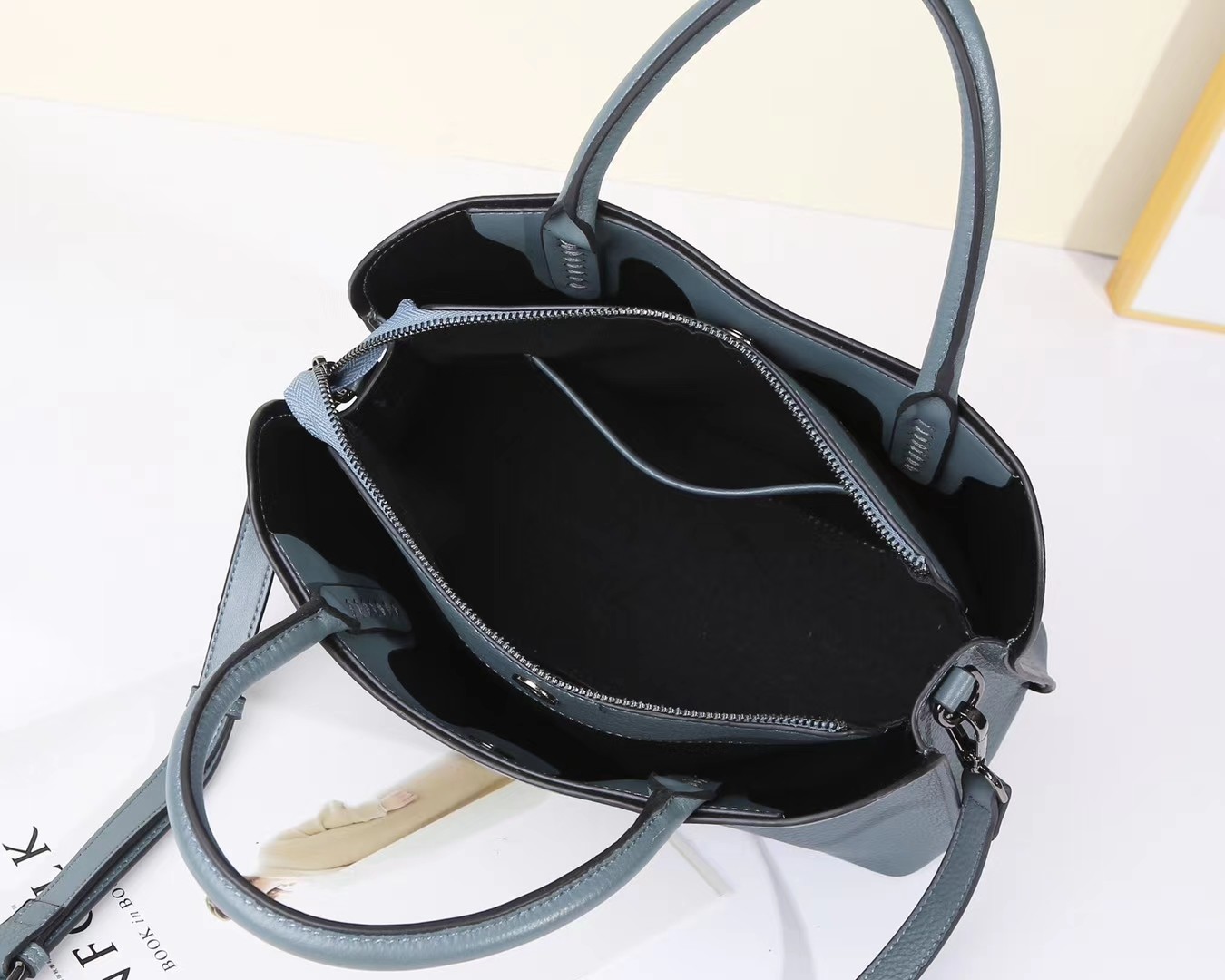 First Layer Cowhide Leather Tote Handbags With Shoulder Strap
