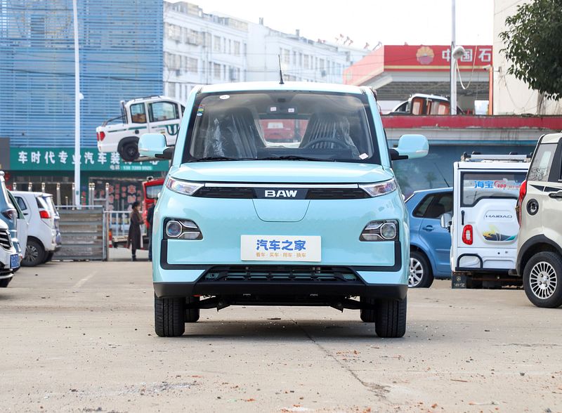 Baic Yuanbao 4 Seater Mini EV Electric Car New Energy Vehicle 120km CLTC Range