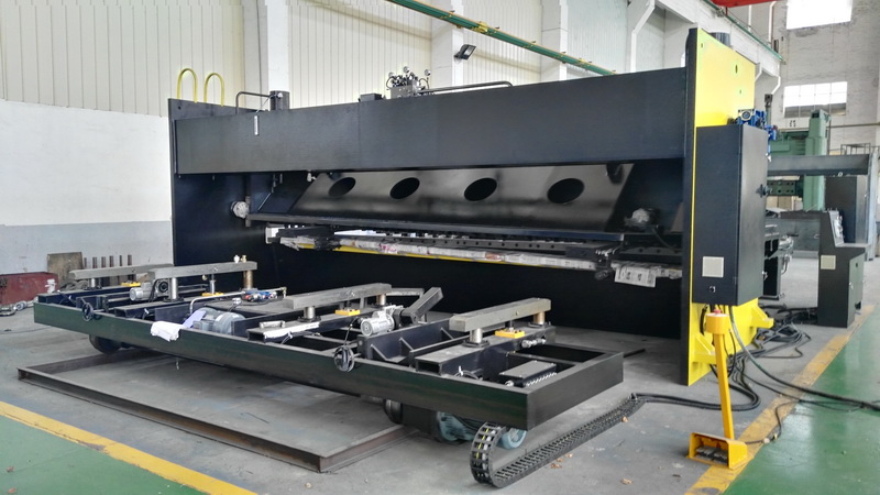 Automatic Feeding Plate Shearing Machine 20' Long Hydraulic CNC Guillotine Shear