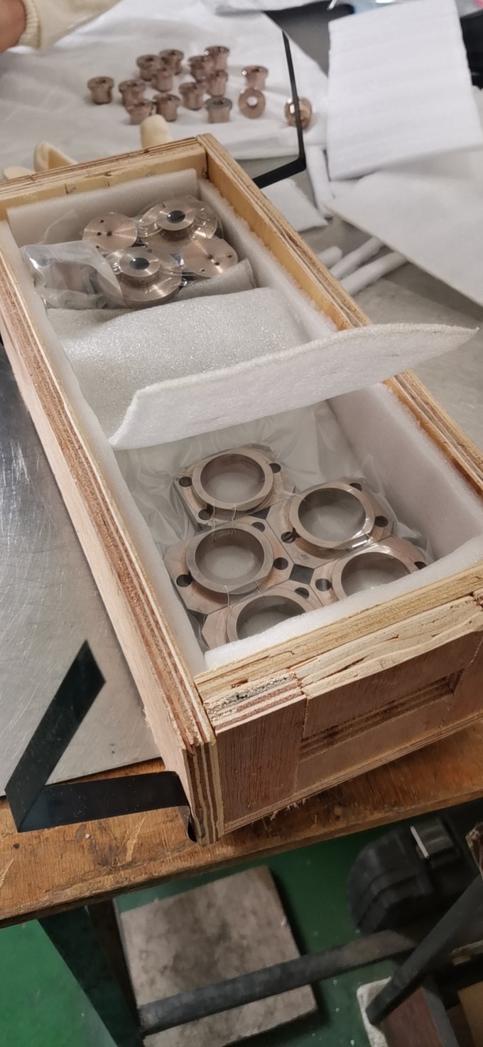 Mechanical Polished / Ground Tungsten Copper Alloy Parts 60%-95% Purity