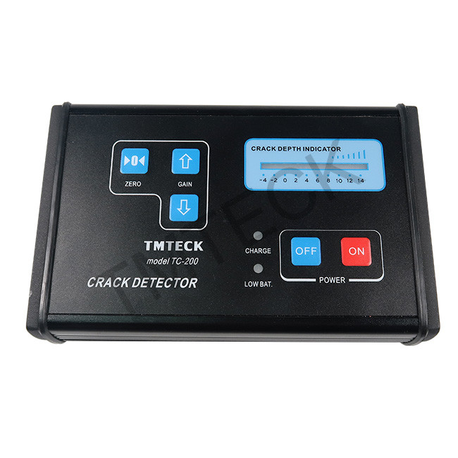 14h Battery Operation 0.6lb IP65 Crack Detector