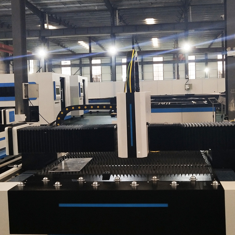 Raycus 1KW 2KW CNC Fiber Laser Cutting Machine High Accuracy
