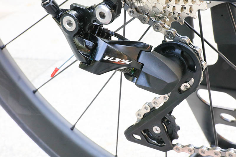 Newly Designed 700C*25 22 Speed Carbon Frame Bend Handlebar Road Bike With Fork Suspension