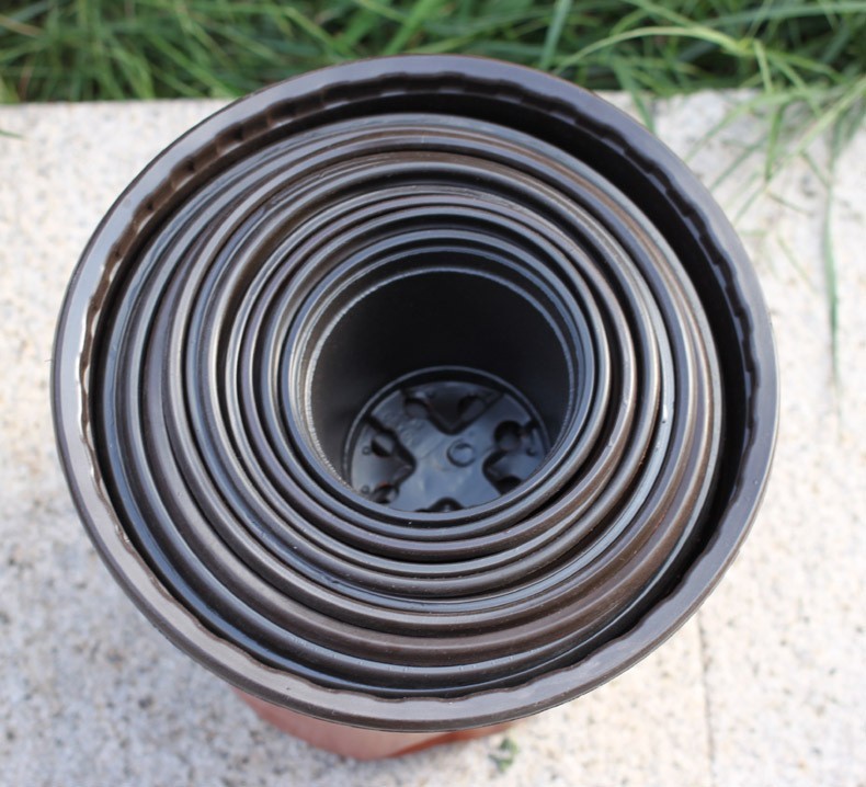 Lightweight 1 Gallon Plastic Flower Pots 18.5cm For Leek Seedling