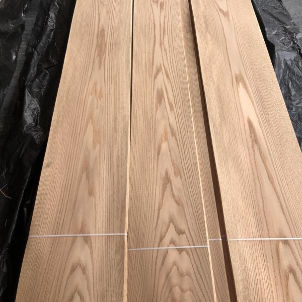 Factory Sales Red Oak Wood Veneer 0.45mm Red Oak Veneer for Flooring Wood Veneer