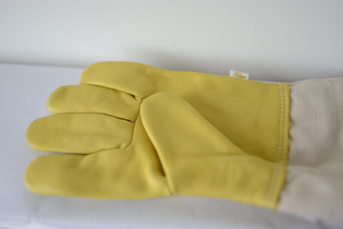 Durable Yellow Sheepskin Beekeeping gloves with white soft ventilated part, white elastic cuff
