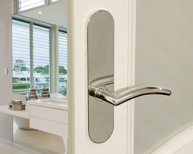 application of stainless steel door handle with backplate long size 230mm