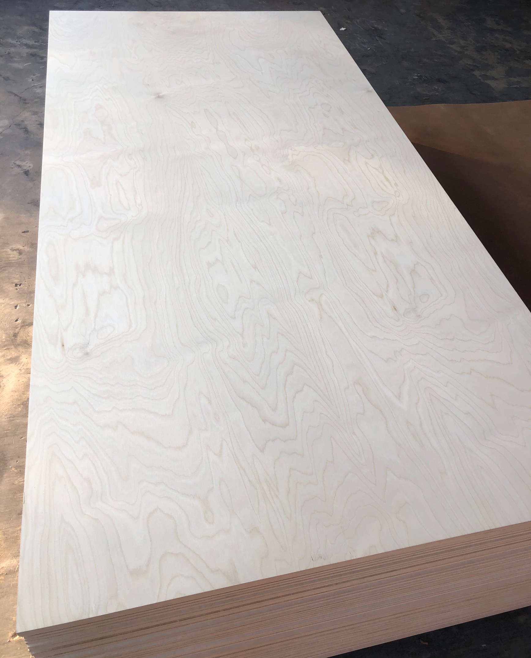 Hot Sale E0 Baltic Birch Plywood 6mm 9mm 12mm 15mm 18mm 24mm Full Birch Commercial Plywood Sheet 1200*2400mm