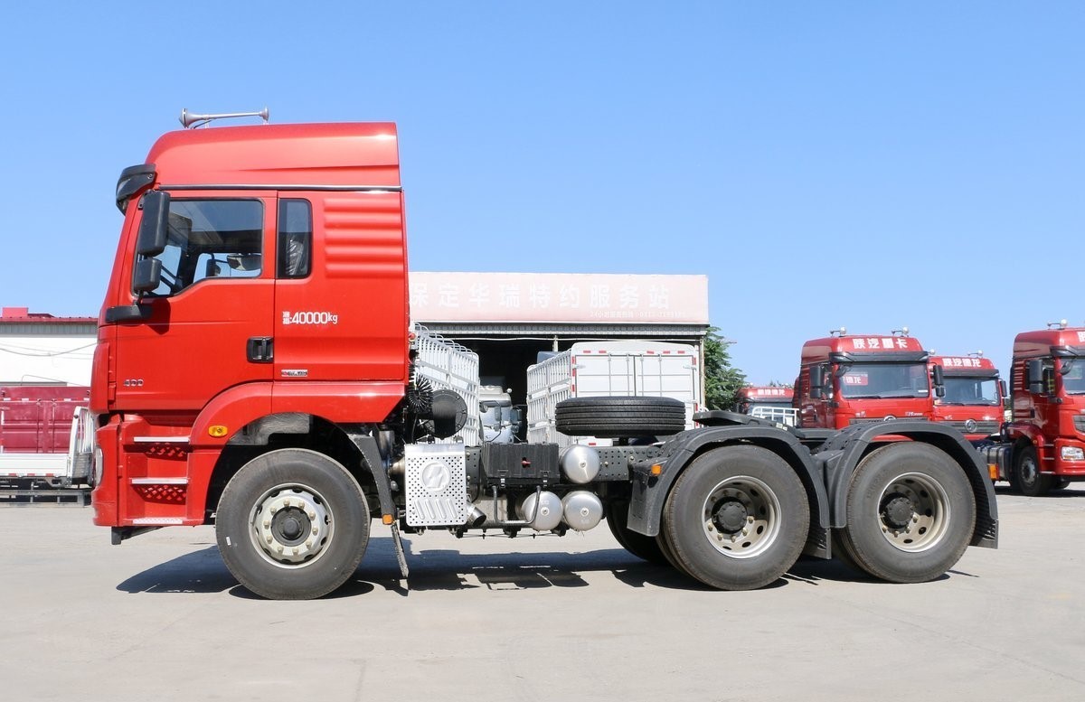6x4 10 wheel 380HP Euro II Tractor Head SHACMAN M3000 Truck
