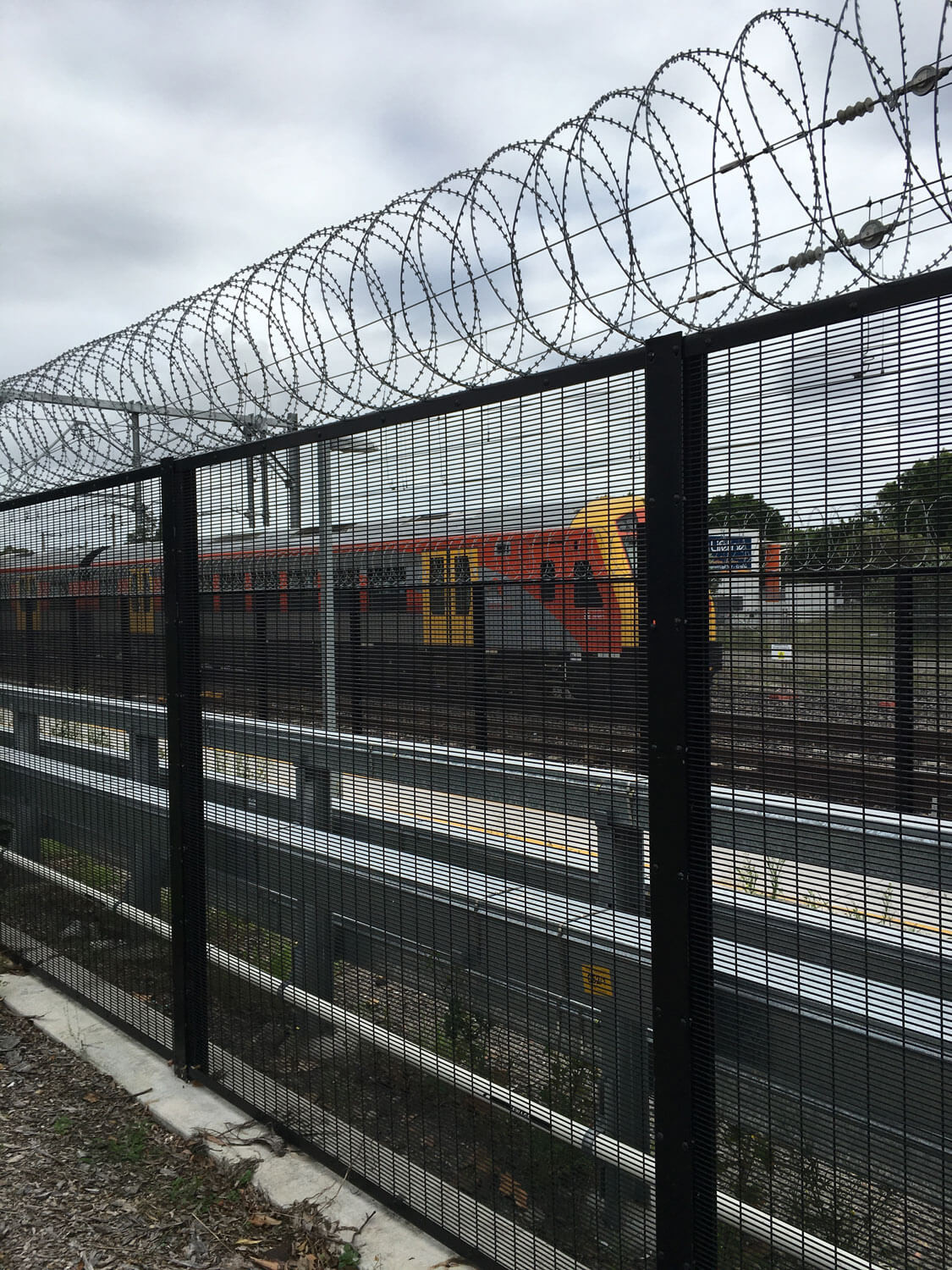High Security 358 Mesh Anti Climb Fence Panels For Airport