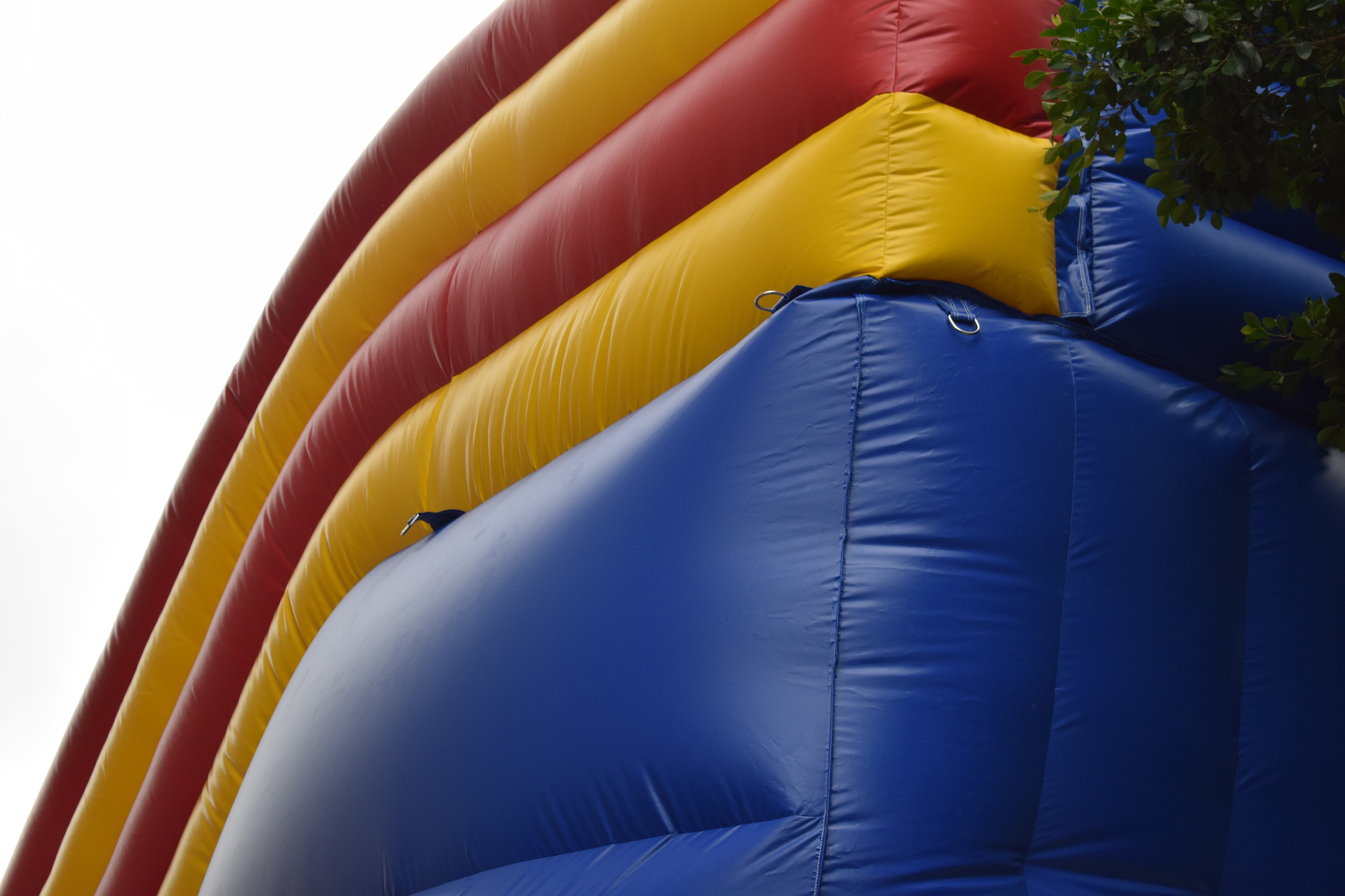 Customized Giant Inflatable Palm Tree Slides Inflatable Bouncy Castle With Slides
