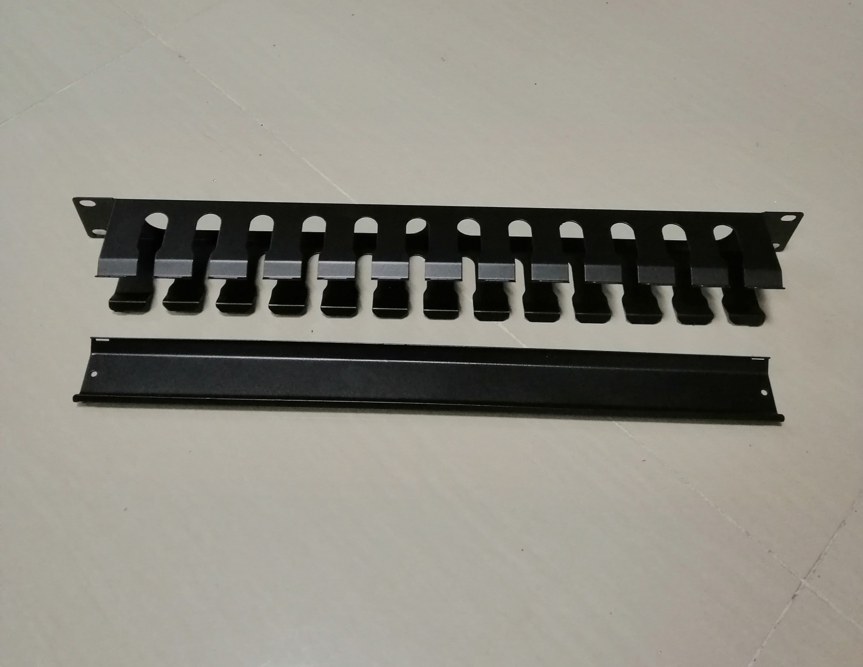 24Fo 19" 1U Height Fiber Cable Management Unit FTTH