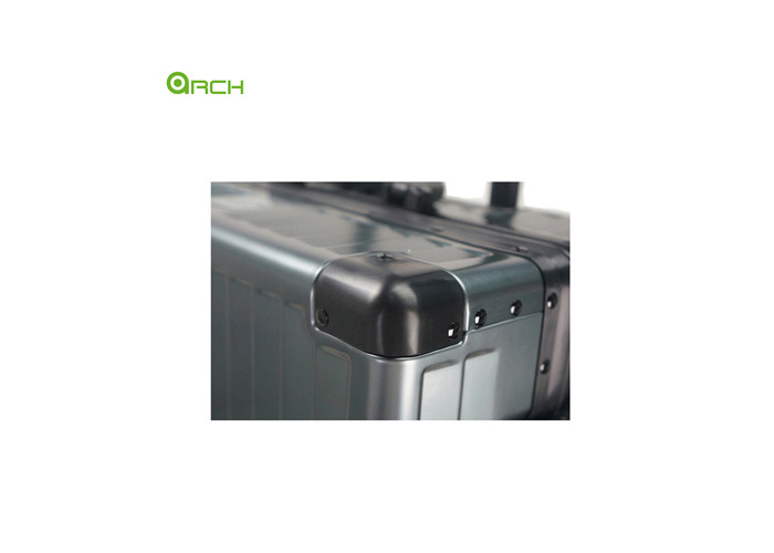 24" Aluminium Hard Sided Trolley Luggage with Double Spinner Wheels