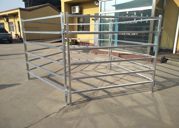 Welded Metal Cattle Fence Panels Australia Standard With Square / Oval / Round Tube