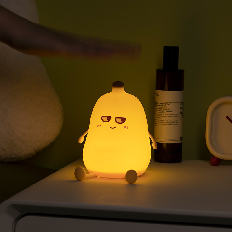 Modern Design Banana Silicone Night Light Cute Rechargeable Dimmable LED Small Desk Lamp for Bedroom and Table Decorations