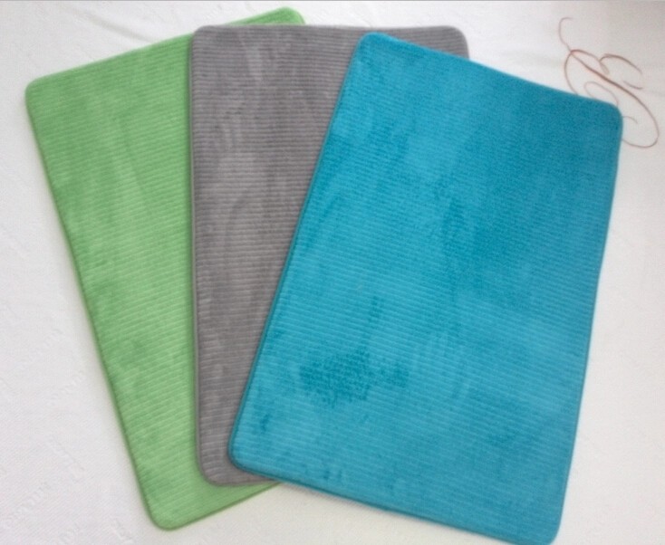 Thick Memory Foam Floor Mats , Bulky Fleece Fabric Grey Fast Drying Bath Mat