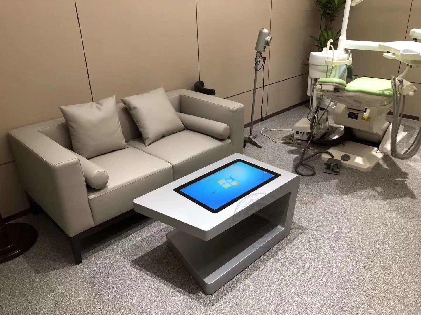 49 Inch LCD Multi Touch Screen Table Touch Table Kiosk with SUMSUNG LG Panel