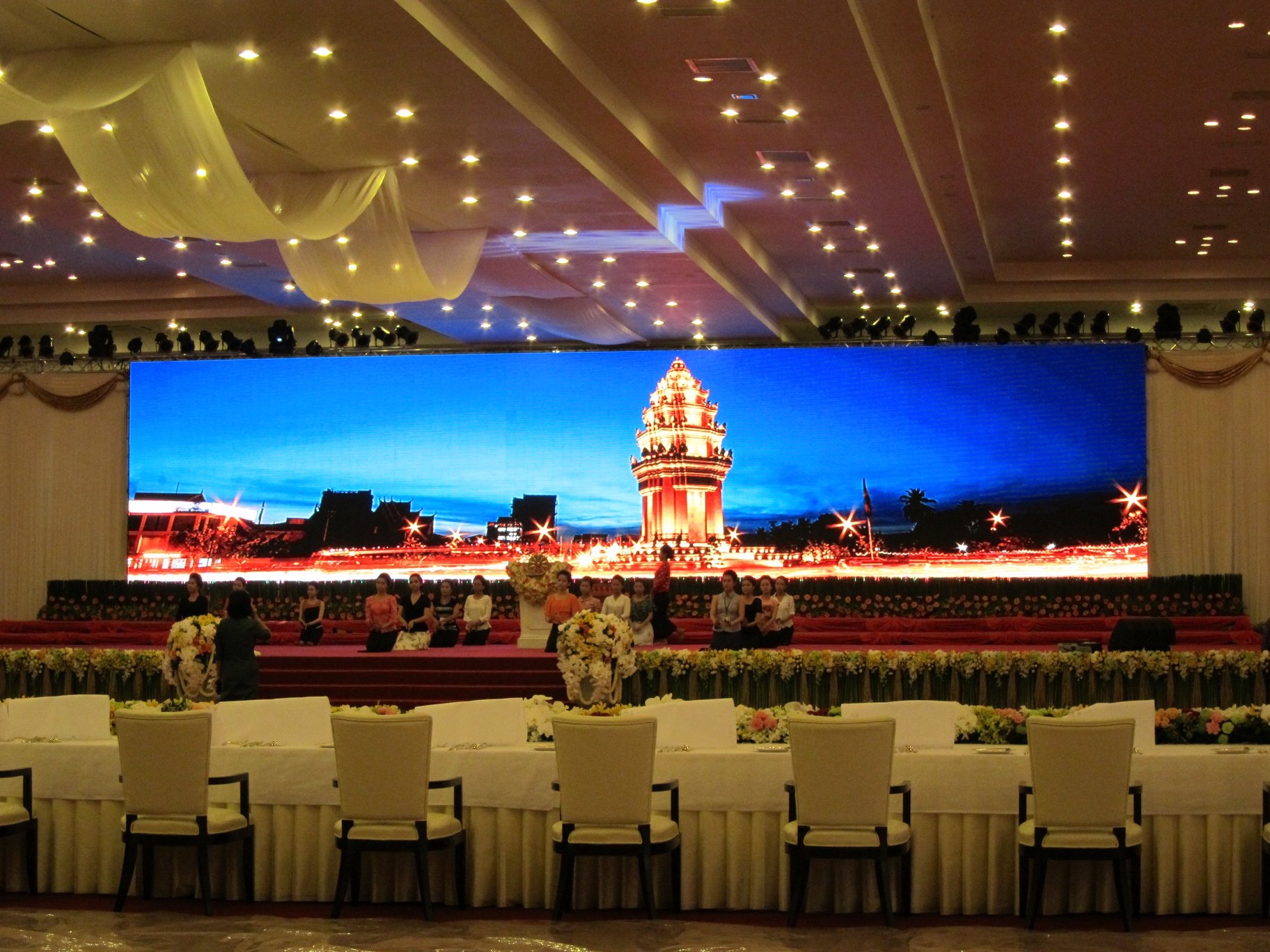 P1.9 P2.5 P2.9 P3.9 Led Video Screen Display For Shop 5x5