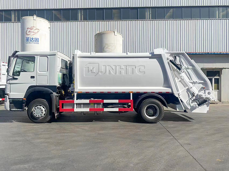 Sinotruck 371HP Garbage Compactor Truck HOWO 4X2 Trash Truck