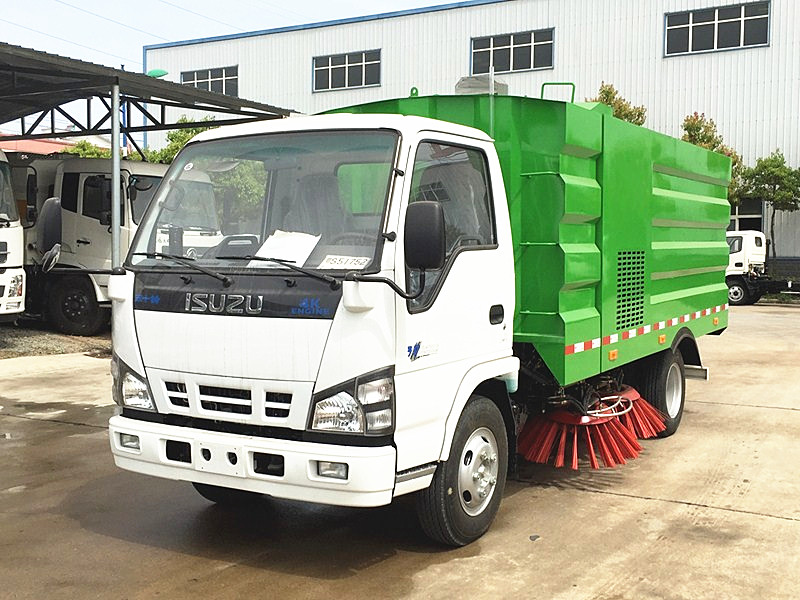ISUZU 6cbm Road Sweeping Truck , truck mounted road sweeper EURO 5 4x2
