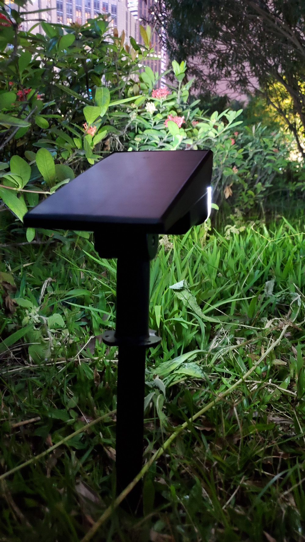 1.5W LED Solar Landscape Spotlights