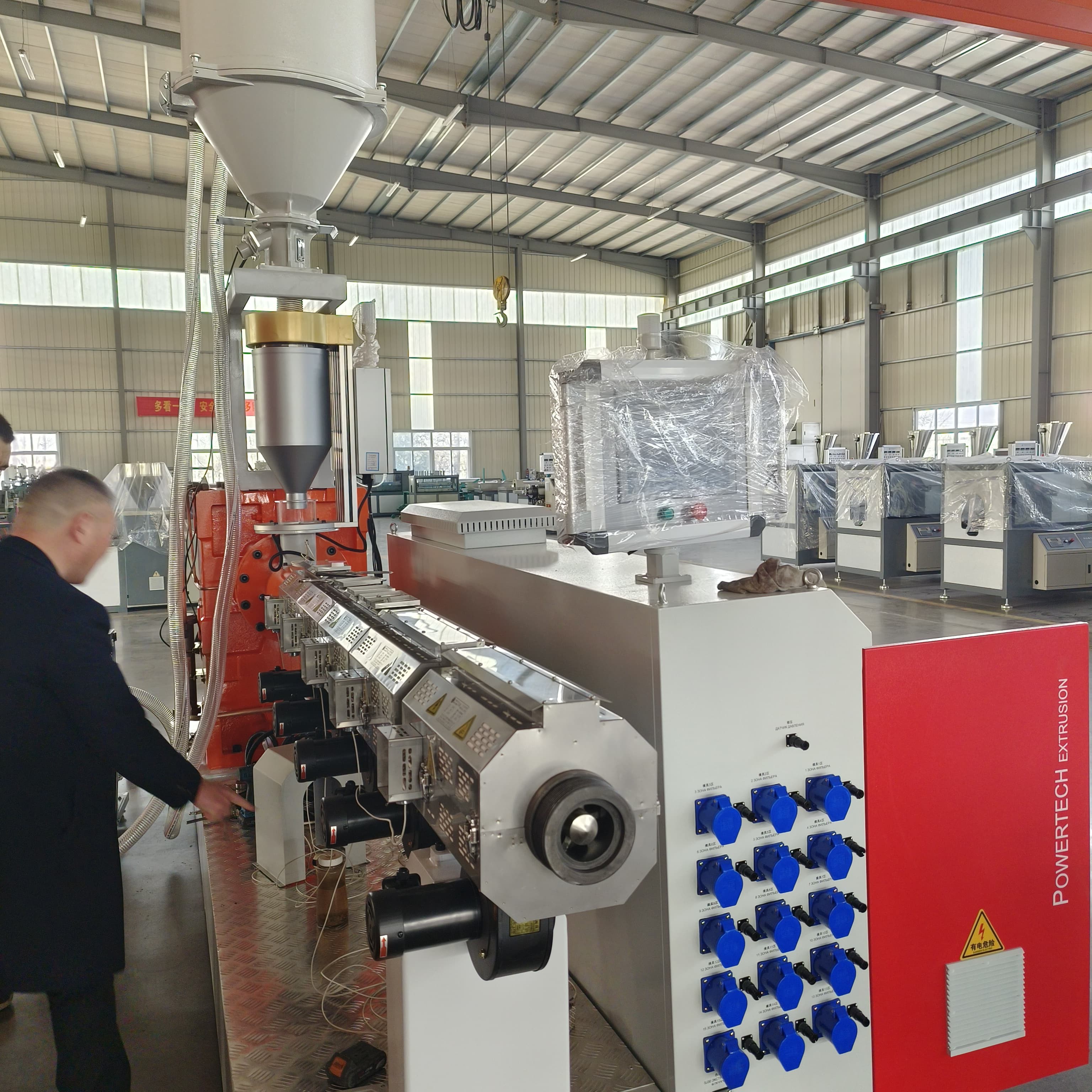 Energy Saving Efficient Polyethylene Pipe Production Line 1000kg/H