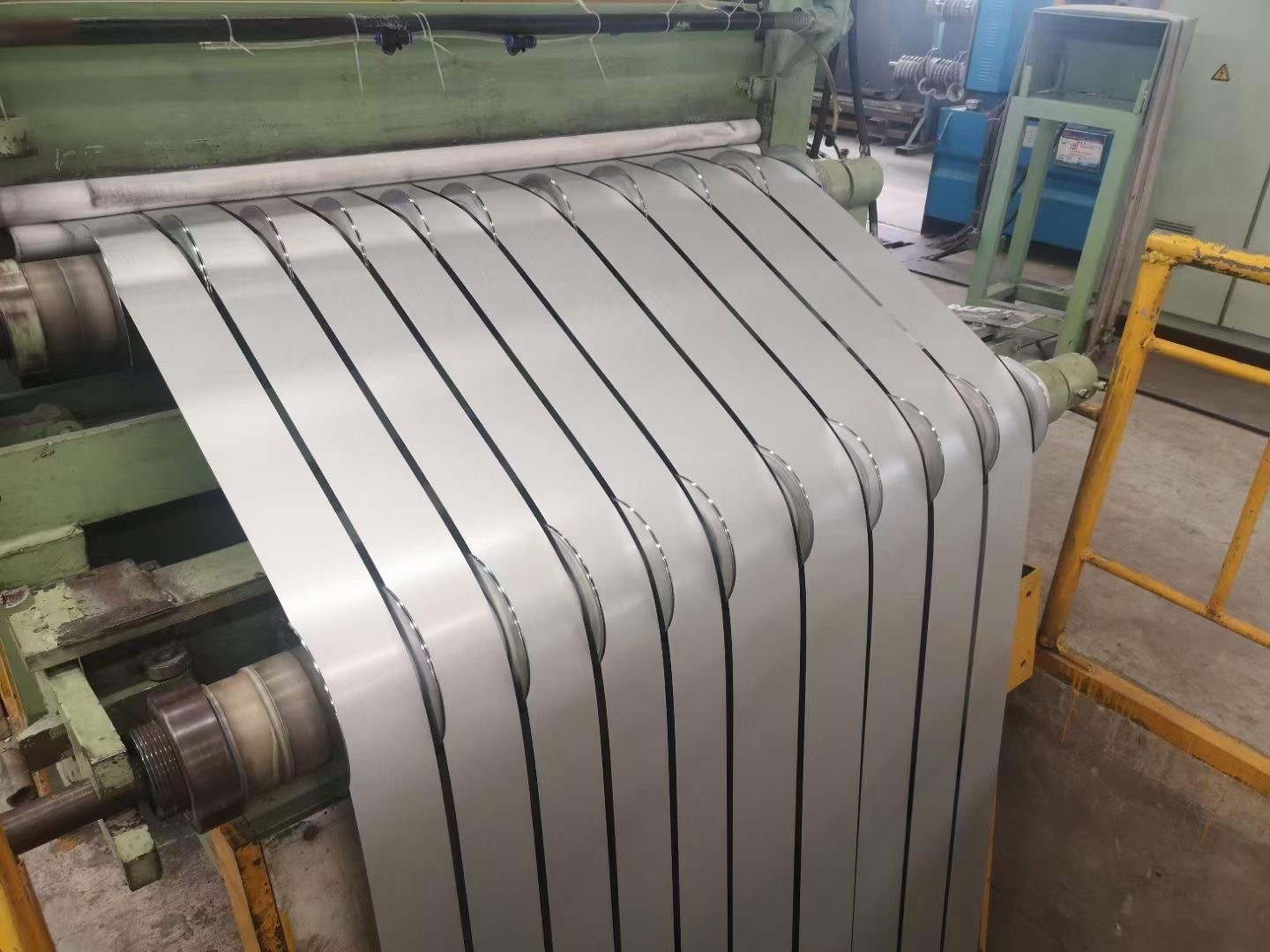 ASTM A792M Slitting Steel Coils GI Galvanized Sheet G90 0.75mm