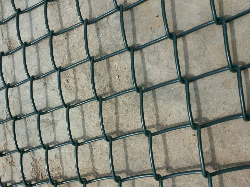 High Quality Galvaznied Reasonable Price PVC Coated Chain Link Wire Mesh Fence