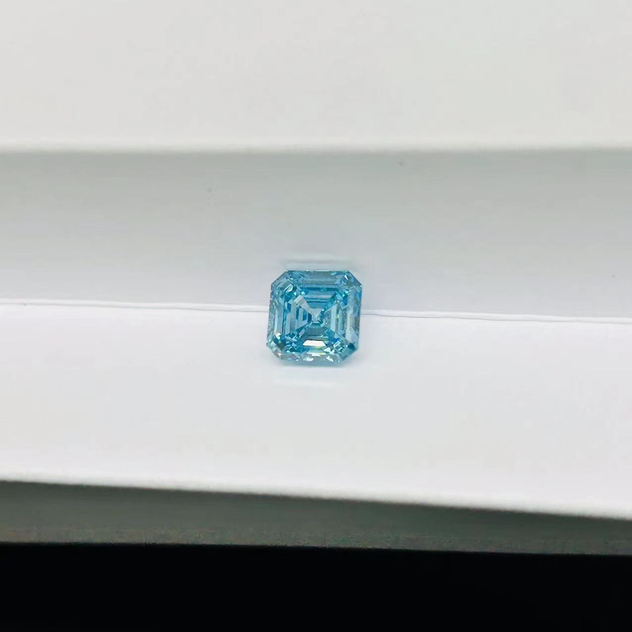 Asscher Cut Synthetic Lab Made Blue Diamonds 1.0ct-2.0ct