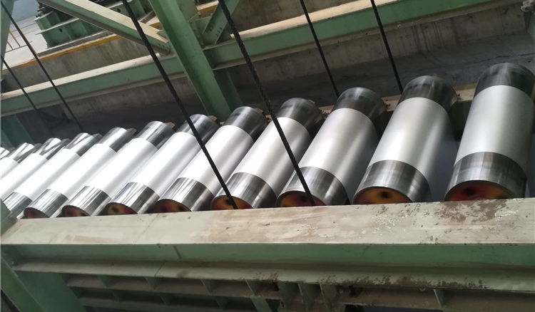 Slightly Oiled 0.4mm Galvanized Steel Coils G300 G350 G550 Hot Dip GI Steel Coil DX51DZ SGCC Cold Rolled GI GL Coil 0.6mm