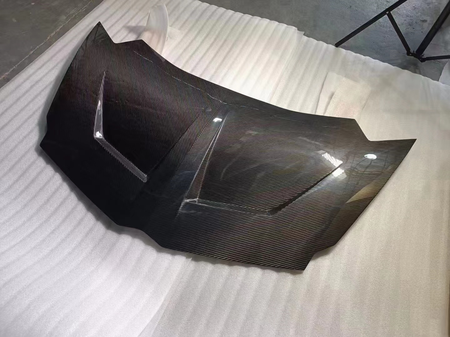 1016 Style Carbon Fiber Bonnet for Aventador Lp700 LP720 LP750SVCarbon Fiber Hood Top Quality