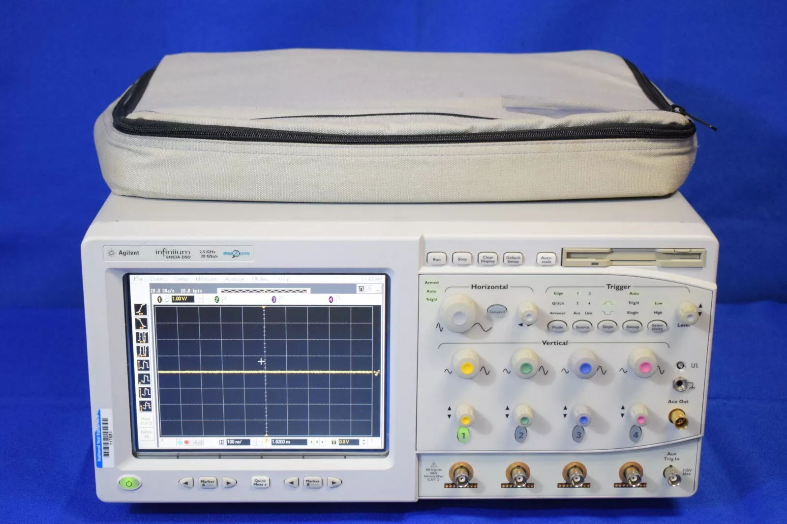 Agilent 54853A Infiniium Oscilloscope: 4 Channels, 2.5 GHz, up to 20 GSa/s - Picture 2 of 10
