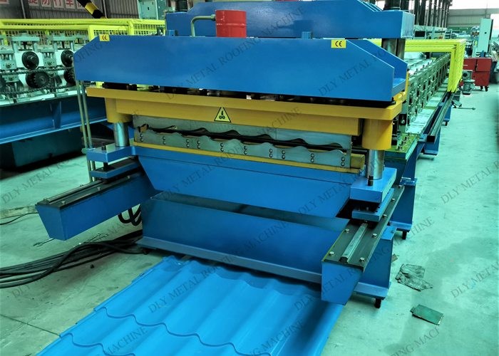 PPGI Corrugated Roof Sheet Roll Forming Machine 5m 380V R Panel Roll Former