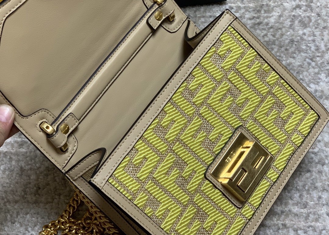 Baguette Bag Classic Luxury Cross-Body Bag Embroider f letters Pattern Underarm Bag