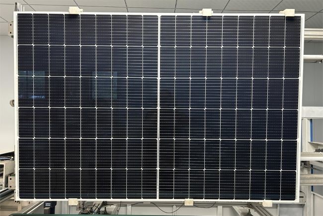 410W Mono Rigid Solar Panels 1722x1134x35mm With Tempered Glass Aluminum Frame