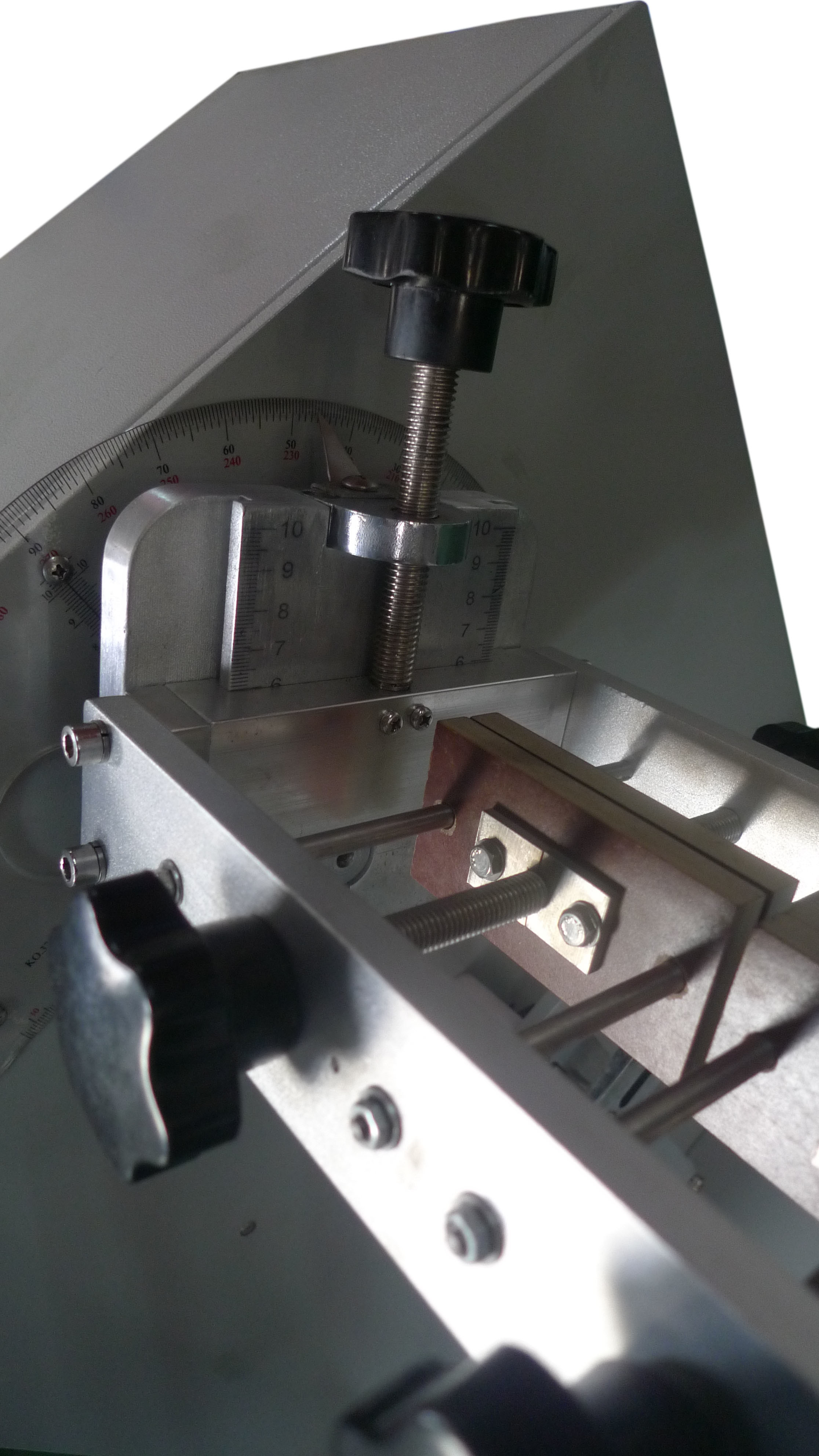 Flexing Test Swivel Plug Socket Tester Selectable Flexing Angle IEC884 1