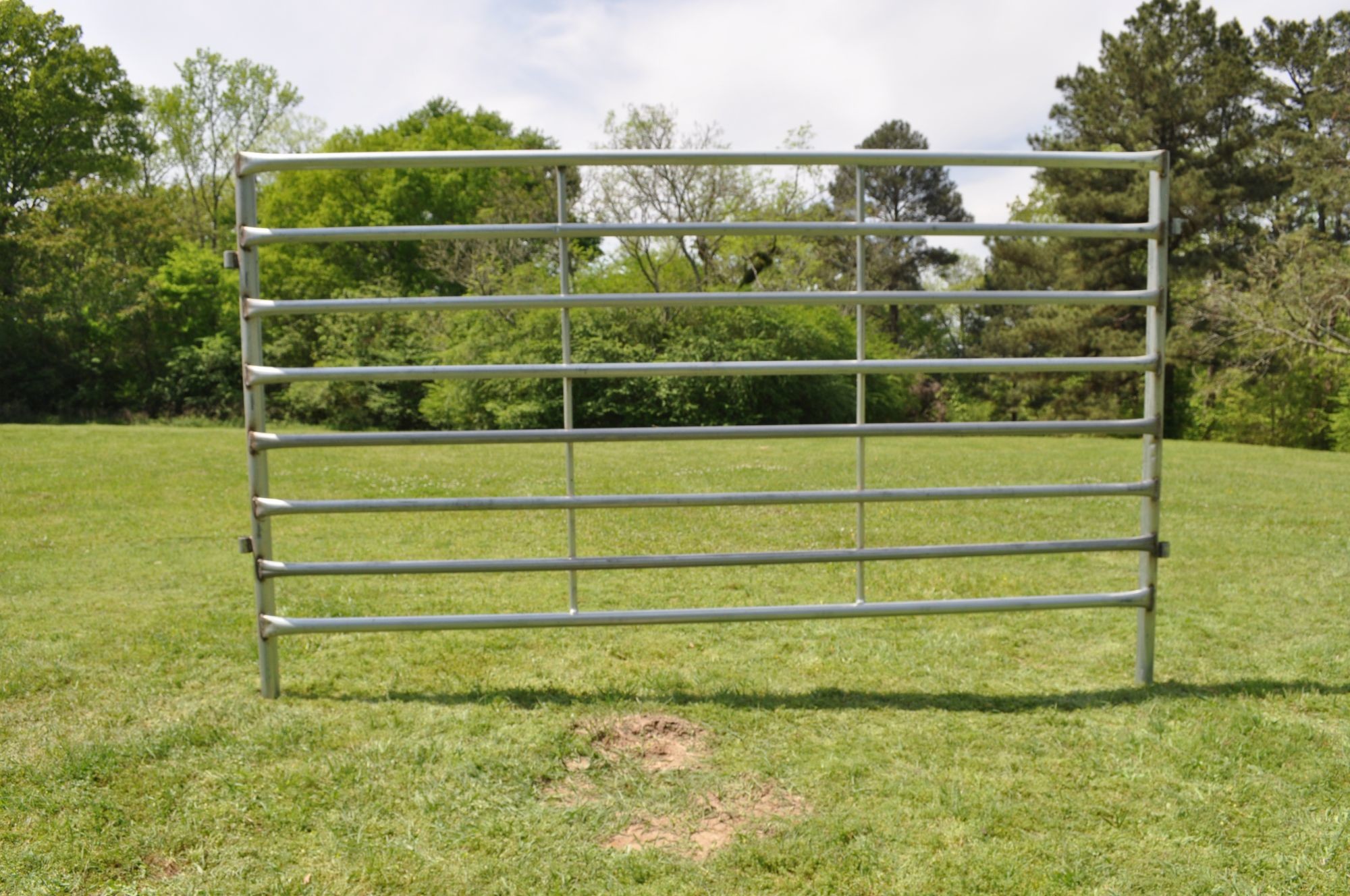 Oval Pipe Portable Horse Corral Panels Easily Assembled