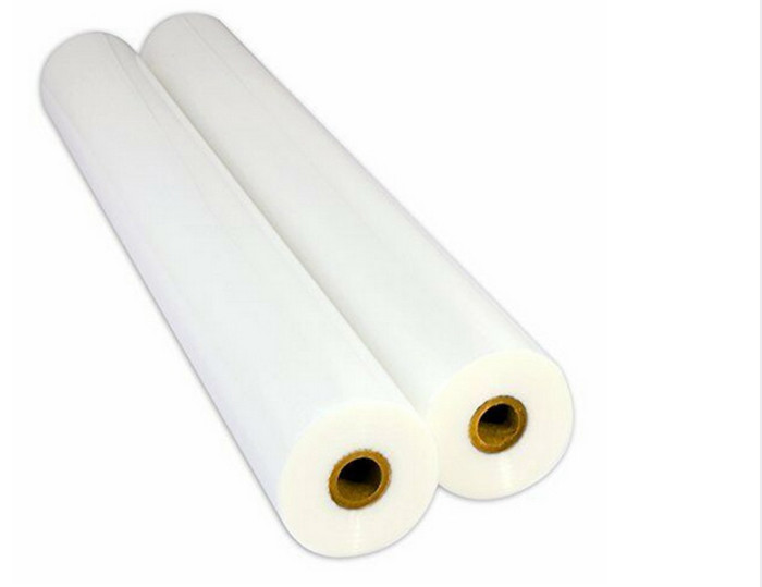 20 Mic Thermal BOPP Matte Lamination Film Smooth Surface 2000m Length 3inch Inner Core
